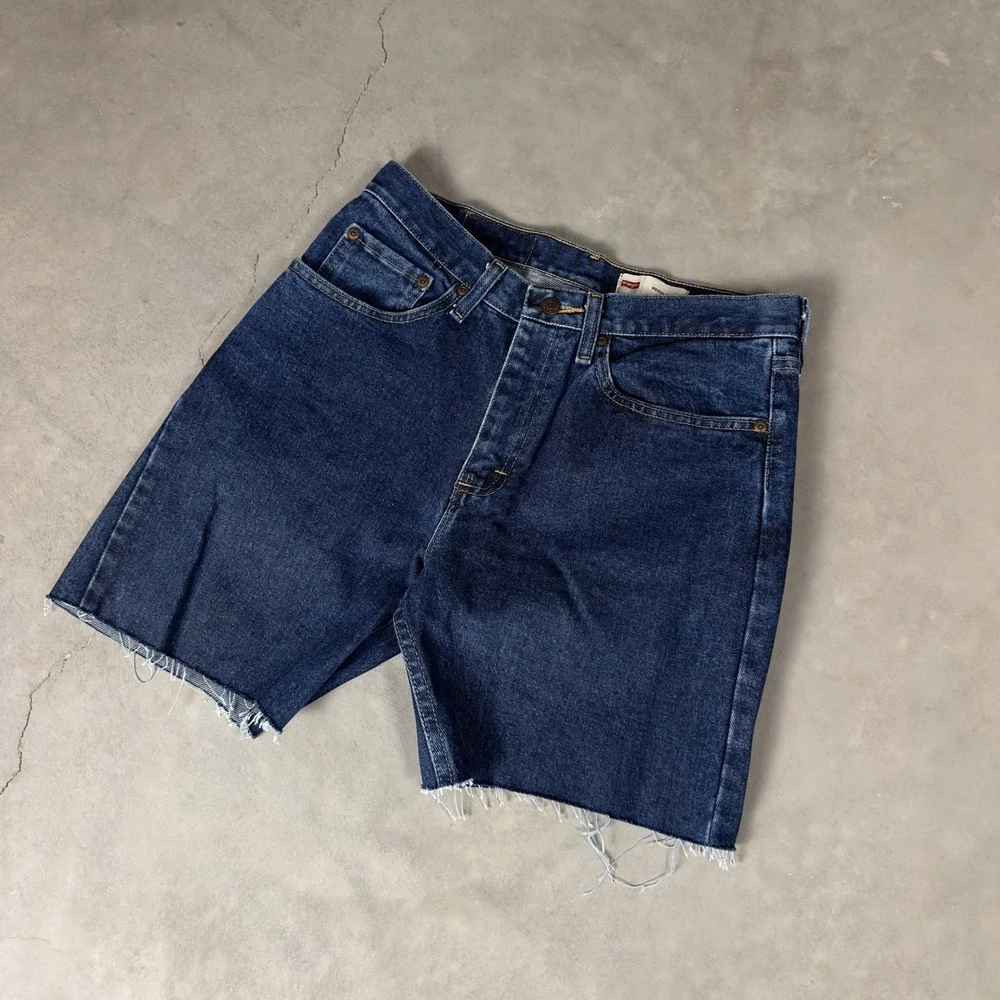 Wrangler Regular Fit Denim Shorts Mens 29 Dark Blue Cut Off Jorts Raw Hem Rugged